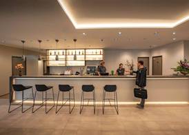 LOGINN Hotel Berlin Airport 3