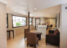 OYO Hotel McAllen Airport South 4