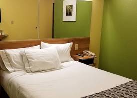 Microtel Inn & Suites by Wyndham Delphos 5