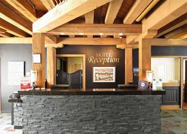 Murray Premises Hotel 2