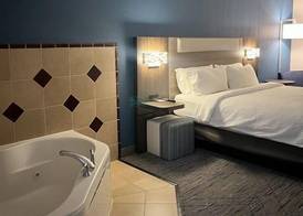 Holiday Inn Express & Suites LOVELAND by IHG 5