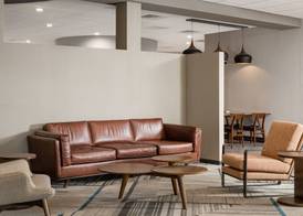 Four Points by Sheraton Milwaukee North Shore 2