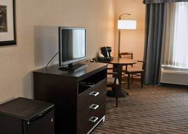 Holiday Inn Express & Suites MORTON PEORIA AREA by IHG 4