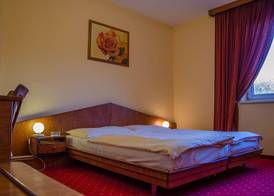 Hotel West 4