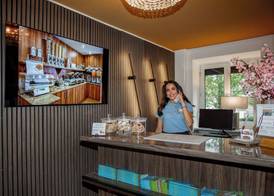 TIPTOP Hotel Burgschmiet Garni 4