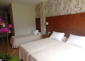 Hotel A Raíña 3