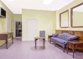 A Red Dot Inn Milledgeville 2