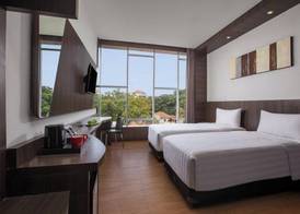 Hotel NEO Dipatiukur - Bandung by ASTON 3