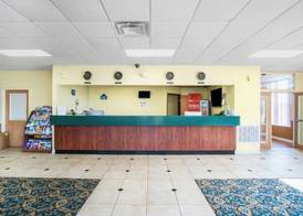 OYO Hotel Oklahoma City South I-35 and SE 29th 3