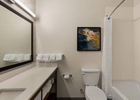 Everhome Suites Ontario Airport 3