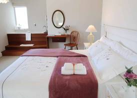 138 Marine Beachfront Guesthouse 3