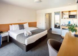 Harbourside Nelson Studios & Apartments 4