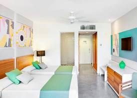 Hotel Playa Vista Azul 5