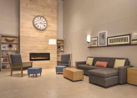 Country Inn & Suites by Radisson, Dubuque, IA 2