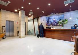 Oca Villa de Avilés Hotel 2
