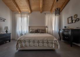 Theresa sulla Collina 3