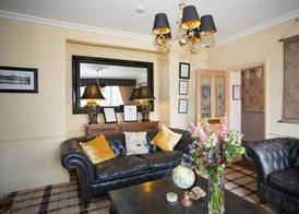 Holly Lodge Guest House with FREE off site health club 5