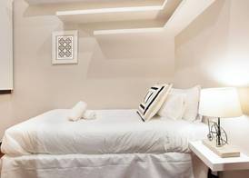 Stay U-nique Apartments Calvet 4