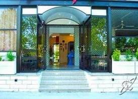 Riccione Beach Hotel - Riccione 2