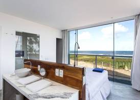 B Blue Beachouses 5