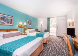 Howard Johnson by Wyndham Commerce GA 5