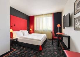 Vienna House Easy by Wyndham Pilsen 4