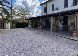 Poggio Baroni Agriturismo 2