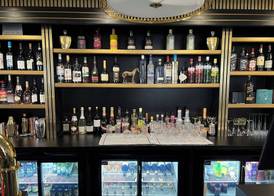 High Corner Hotel 3