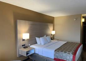 Ramada by Wyndham West Atlantic City 5