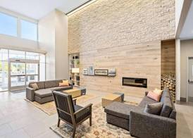Country Inn & Suites by Radisson, Flagstaff Downtown, AZ 3