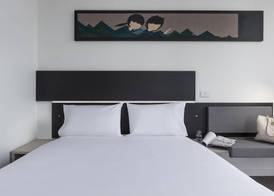 ibis Adelaide 4