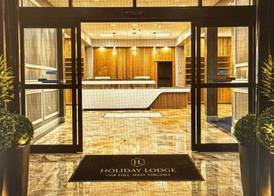 Holiday Lodge Hotel and Conference Center 3