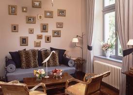 Chateau Mcely 4