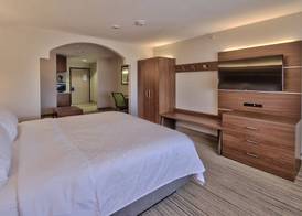 Holiday Inn Express & Suites PORTALES by IHG 5