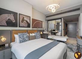 Vogue| Downtown close to Burj Khalifa | Dubai Mall 3