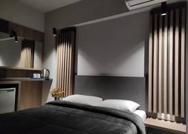 Elizabeth Queen Luxury Rooms 4