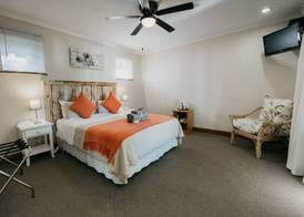 The Village Lodge 3