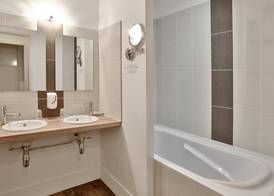 Logis Hotel Auberge Dupuytren 4