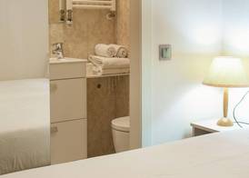 Hostal Excellence 5