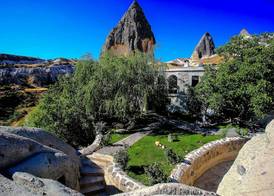 Traveller's Cave Hotel 2
