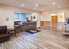 Super 8 by Wyndham Neillsville WI 4
