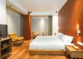 Overland Hotel 4