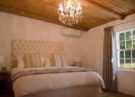 La Paris Estate 4