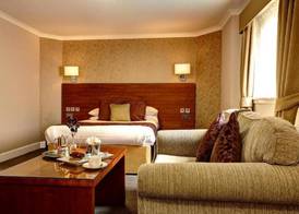 Golden Lion Hotel 2
