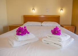 Dionysos Apartments 4