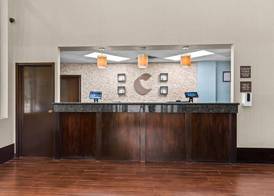 Comfort Inn & Suites Airport South 2
