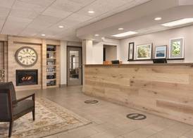 Country Inn & Suites by Radisson, Port Clinton, OH 3