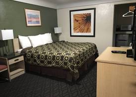 Downtown Inn 4