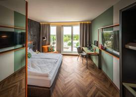 LOGINN Hotel Berlin Airport 5