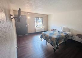 Hallmark Inn By OYO Fort Wayne 3